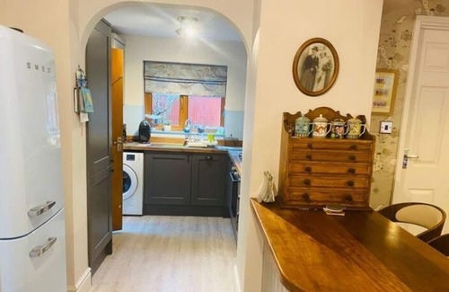 Bingham Other | Beautiful entire 3 bedroom home with secure garden