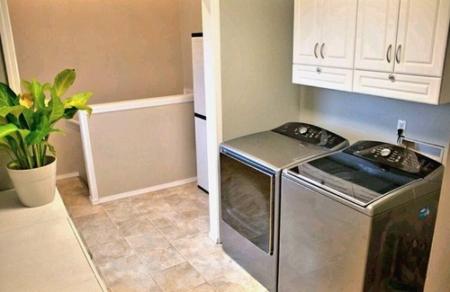 Sand Lake House | Beautiful Family Home w/gym and sauna- minutes from the airport