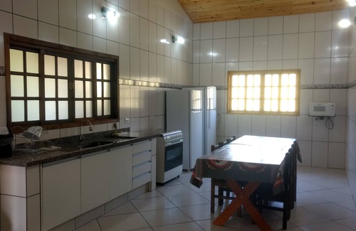 Mairinque House | BEAUTIFUL FARMHOUSE MAIRINQUE KM 68 DA CASTELO BRANCO FREE WIFI