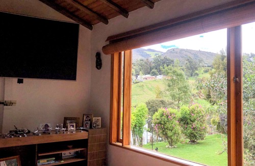 Sesquile Cottage | Beautiful finca for 12 very near to Laguna de Guatavita