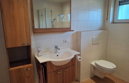 Biebelsheim Apartment | Beautiful furnished apartment in a quiet area with great hiking trails nearby
