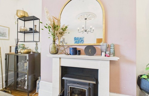 Mylor Churchtown Apartment | Beautiful Georgian Apartment | Near All Amenities