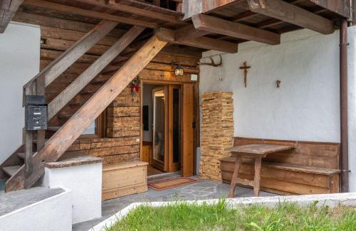Cortina d'Ampezzo Historic Centre Apartment | Beautiful ground floor flat few steps from centre