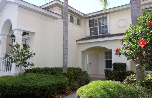 Fort Myers Condo | Beautiful Ground Floor Condo, Pool, Tennis, Social Club Membership Included, Country Club Lifestyle!