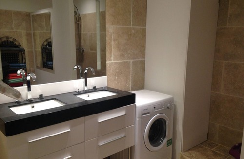 Comps Apartment | Beautiful ground floor apartment with swimming pool and parking space
