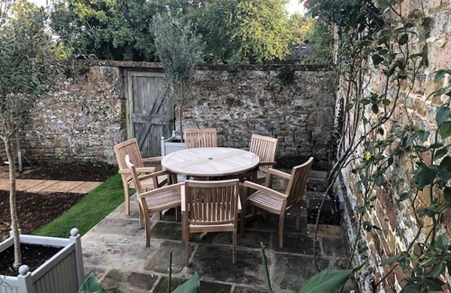 Sibford Gower House | Beautiful guest house in a Cotswolds village
