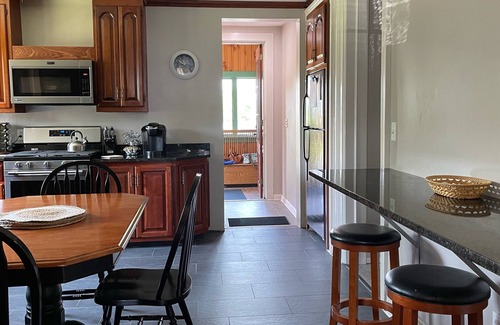 Auburn House | Beautiful Historic Lakehouse With Breathtaking Views Of Owasco Lake