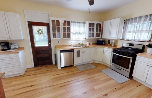 Nelsonville House | Beautiful Historic Home in Nelsonville, Pool Table, near Hocking Hills