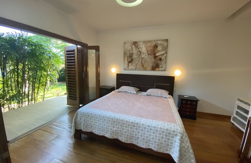 Village da Ferradura House | Beautiful house in Búzios, on Ferradura beach, 6 suites, swimming pool and gourmet space.