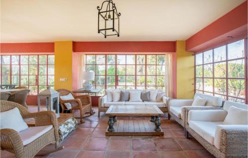 Moron de la Frontera House | Beautiful Home In Moron De La Frontera