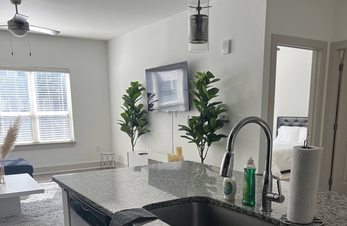 Westside Apartment | Beautiful Home at Midtown