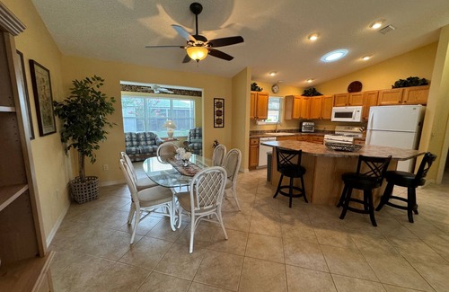 Liberty Park House | Beautiful Home Close to Lake Sumter Landing! Golf Cart, BBQ Grill & Free WIFI