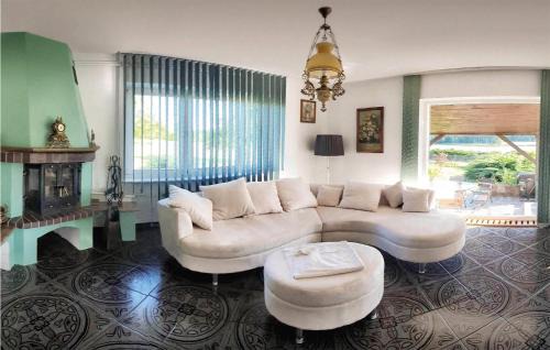 Lidzbark Warminski House | Beautiful Home In Lidzbark Warminski With Wifi