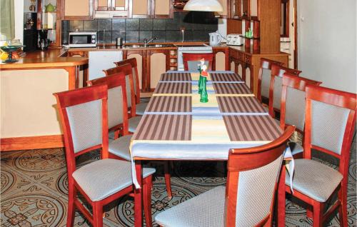 Lidzbark Warminski House | Beautiful Home In Lidzbark Warminski With Wifi
