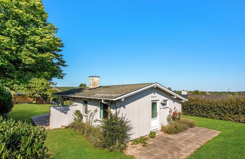 Sandvig House | Beautiful home in Allinge with WiFi