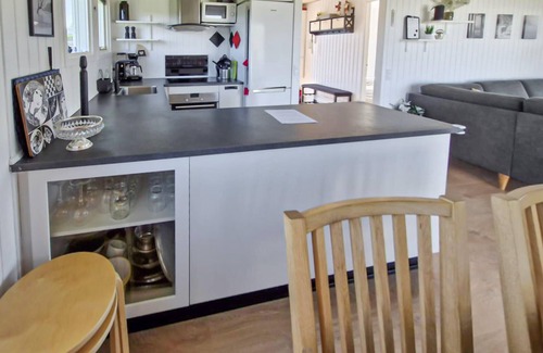 Bønnerup Strand House | Beautiful home in Glesborg with kitchen