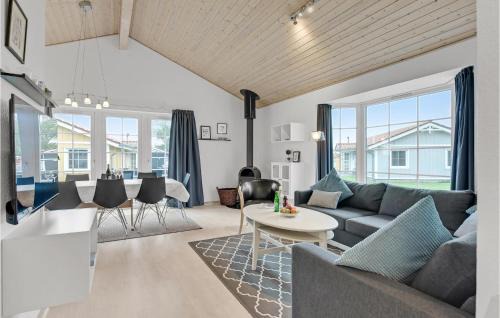Grasten House | Beautiful Home In Gråsten With Wifi