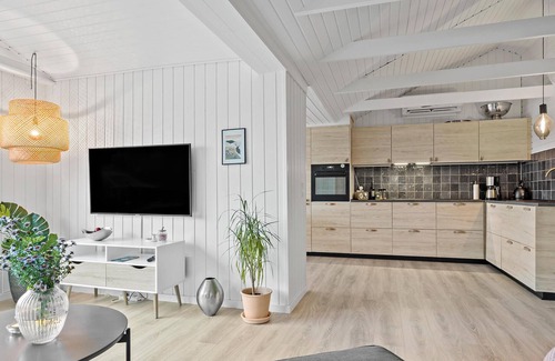 Hejsager Strand House | Beautiful home in Haderslev with WiFi