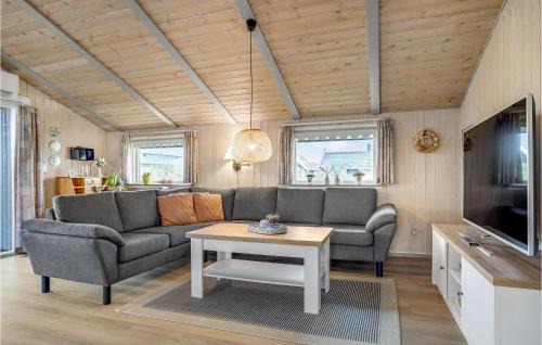 Hvide Sande House | Beautiful Home In Hvide Sande With Sauna