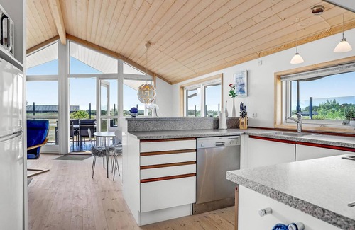 Bratten Strand House | Beautiful home in Jerup with lake view