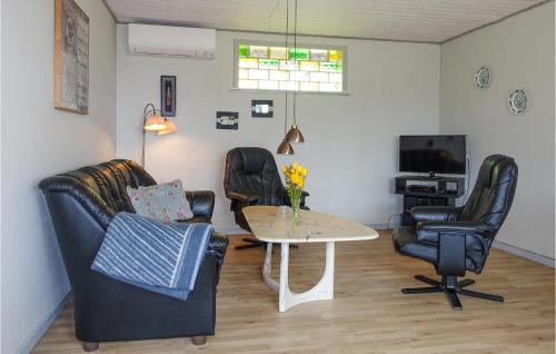Hasle House | Beautiful Home In Klemensker With Wifi