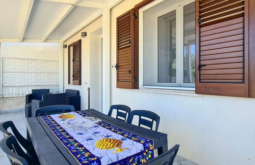 Contrada Fiori Sud House | Beautiful home in Menfi with Wi-Fi