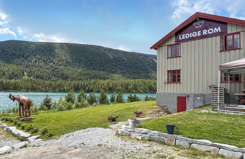 Skjaak House | Beautiful home in Nordberg with sauna