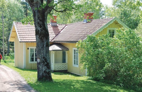 Gamleby House | Beautiful home in Odensvi with kitchen