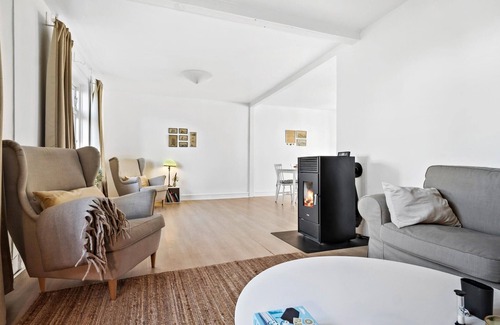 Sklskr House | Beautiful home in Omø with WiFi