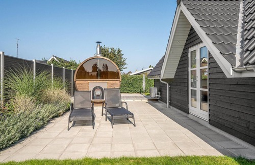 Tørresø House | Beautiful home in Otterup with kitchen