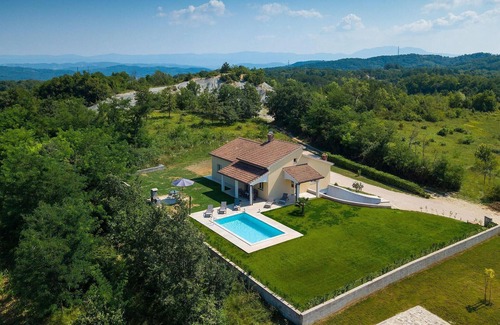 Pazin House | Beautiful home in Pazin with private swimming pool, can be inside or outside