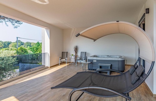 Cervar House | Beautiful home in Porec with kitchen