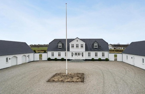 Rodding House | Beautiful Home In Rødding With Wifi