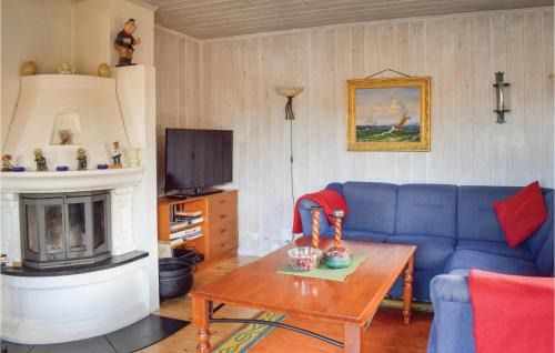 Songe House | Beautiful Home In Risør With Kitchen