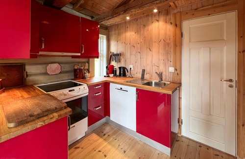 Vestre Slidre House | Beautiful home in Røn with sauna