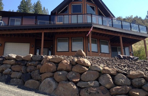 Davenport House | Beautiful home in Seven Bays with gorgeous views of Lake Roosevelt