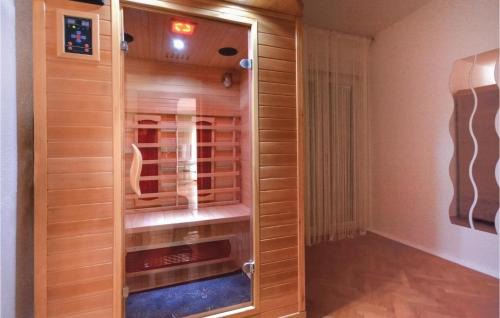 Srinjine House | Beautiful Home In Srinjine With Sauna