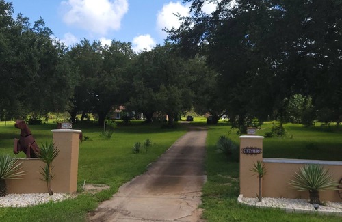 Clermont House | Beautiful Home in Sugar Loaf Mountain