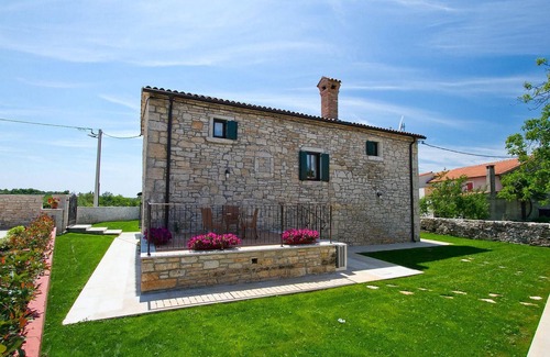 Radetici House | Beautiful home in Tinjan