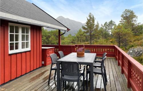 Aure House | Beautiful Home In Tustna With Wifi