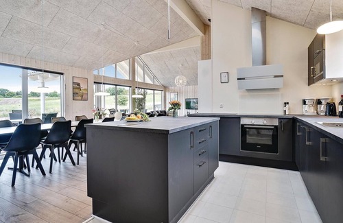 Vejby House | Beautiful home in Vejby with sauna