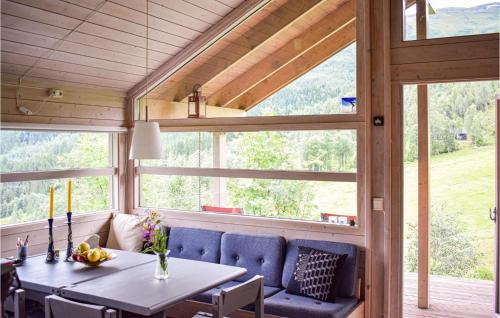 Myrkdalen House | Beautiful Home In Vossestrand With Wifi