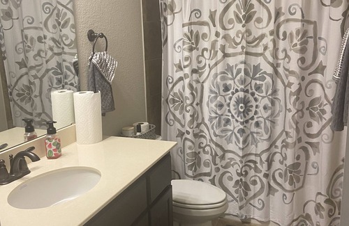 Southeast Arlington House | Beautiful home near restaurants and events