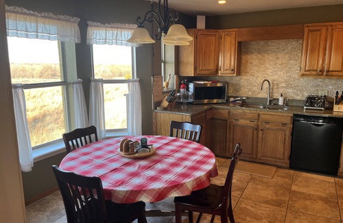 Lelia Lake House | Beautiful Home on Ranch Land
