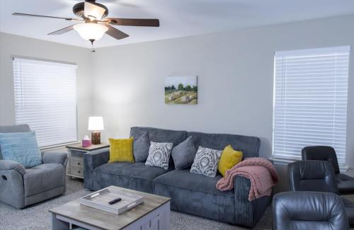 Fort Worth House | Beautiful Home Quiet Area 30 Days Minimum Stay
