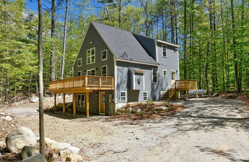 Eidelweiss Village House | Beautiful Home W/ 3 Night Min. Central Air Conditioning & Private Fire Pit