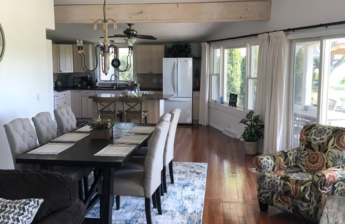 Hope House | Beautiful Home with Many Activities (15mins from DOW Gardens and Whiting Forest)