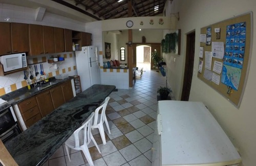 Santa Terezinha House | Beautiful house (60m from the beach, up to 16 people, 5 bedrooms, 2 with air conditioning)