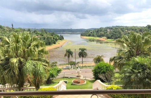 Ibiuna House | Beautiful House and Farm Overlooking the Dam! (We accept your pet!)