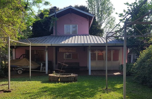 Puerto Valle House | Beautiful house in Country steps from the Paraná River